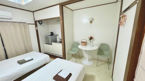 Fresh Standard Studio for 2 - Teradacho Station 5 Min- Room 202