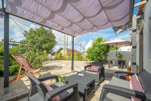 GuestReady - Quaint house with Patio