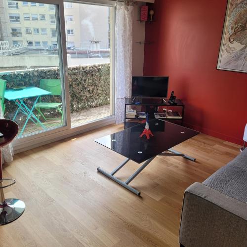 Charming 1 bedroom apartment in Montmartre