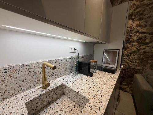 Enguia D'Ouro House