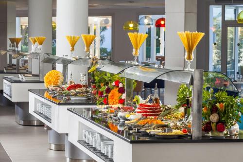 Jídlo v hotelu nebo okolí