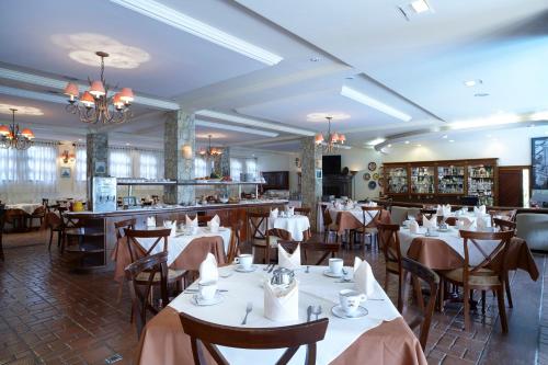 Restoran atau tempat lain untuk makan di Hotel & Spa Saint Michel