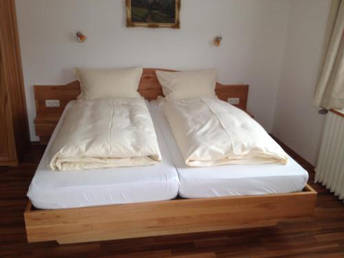 Cama o camas de una habitación en Cafe Pension Eckerbrunn