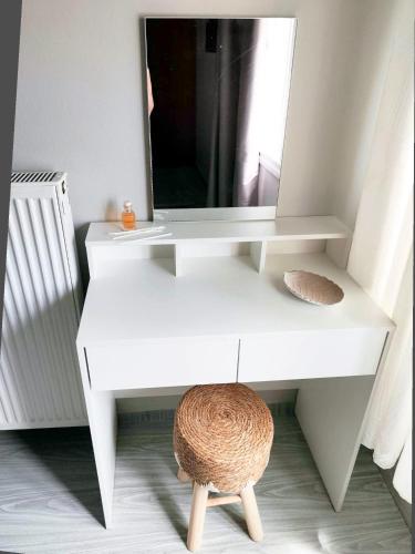 Bright & spacious apartment with Pelion view - 5' from Volos center