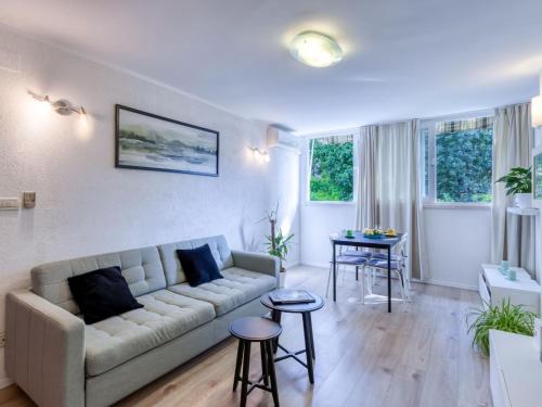 Apartment Promenada - OneBedroom Apartment with parking