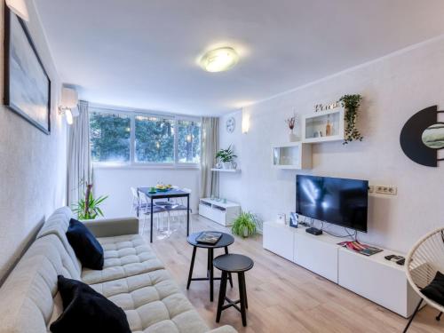 Apartment Promenada - OneBedroom Apartment with parking