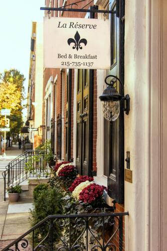 La Reserve Bed and Breakfast Image
