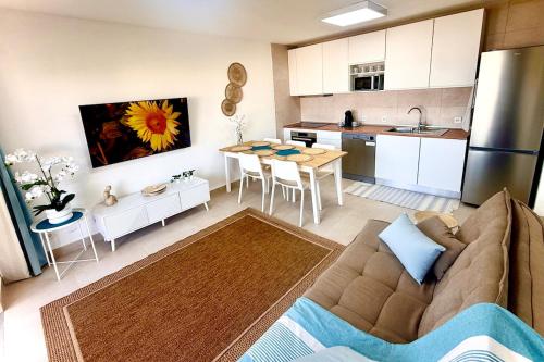 Modern 2BR Beach Apt Walk to Quarteira Beach