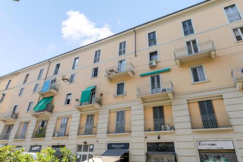 Duomo and Metro- Apartment for 6 - Porta Venezia