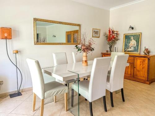 BnB Homes Paradise View Villa with 3 bedrooms & 2 swimming pools