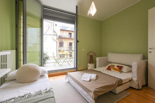 Isola Design Townhouse on 3 levels & terrace & garage