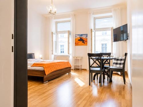 Cozy 2BR Apt Next to Vienna Vibrant Center