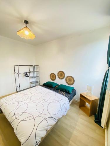Spacious room - Private T6, Le Mans South, tram