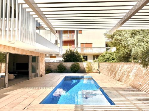 AUREA Residence with private pool and garden