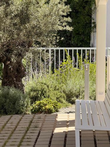 AUREA Residence with private pool and garden