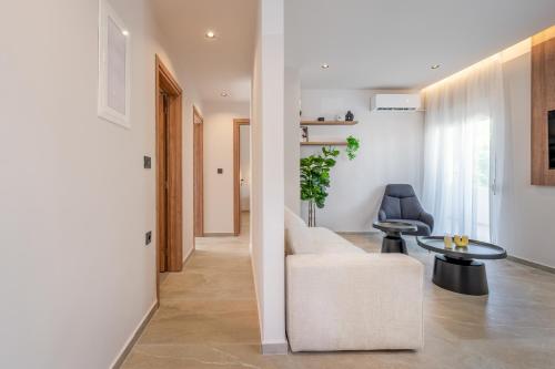 Christina's Luxury Apartment