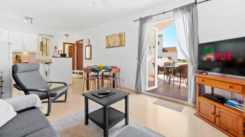 Tetuan 31 Oasis Properties