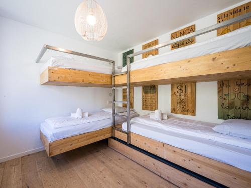 Appartement rénové, skis aux pieds, 10 pers., balcon