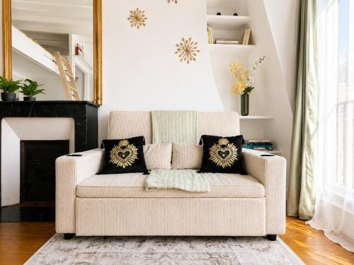 Elegant Paris Loft in the Heart of Le Marais 20 min walk to Louvre and Notre Dame