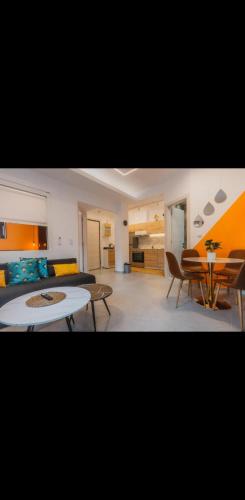 Calmio Athens 2