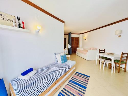 Studio Terrace, by Caparica Villas
