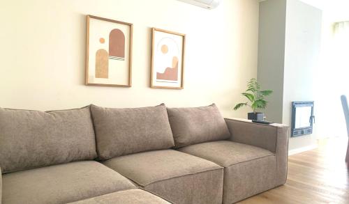 Yellow Five Apartment