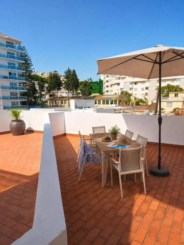 Modern Beach- Side Appart in edificio Sotomar La Carihuela -Torremolinos