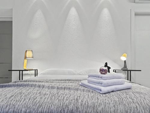 SilverShine Apartment - Hot Tub & Balcony - Donji grad, Zagreb
