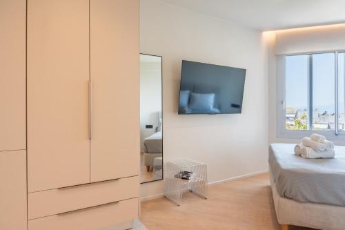 Lotus Frame