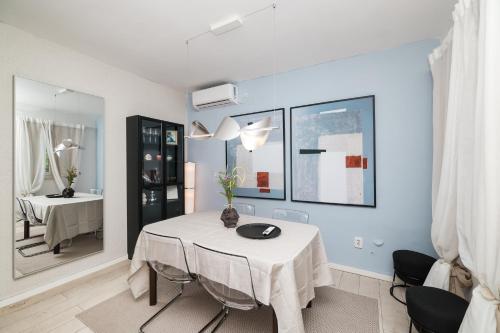 Moments Apartment - a curated Zadar center experience