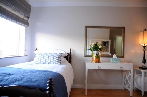 Ein Bett oder Betten in einem Zimmer der Unterkunft Short Strand Dingle