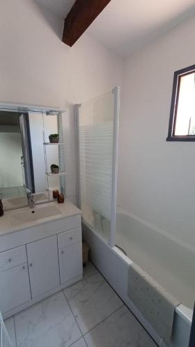Cap D'Agde, Résidence Les Cigalines, Maison 3 chambres, piscine, clim, pinède