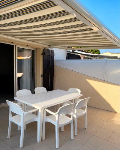 Cap D'Agde, Résidence Les Cigalines, Maison 3 chambres, piscine, clim, pinède