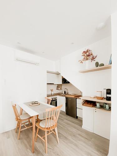 Central Faro Apartment with Private Terrace