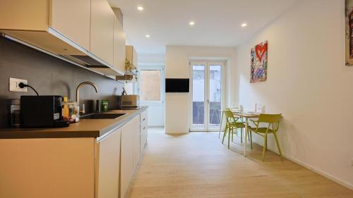 EUR Suites by Rentbeat