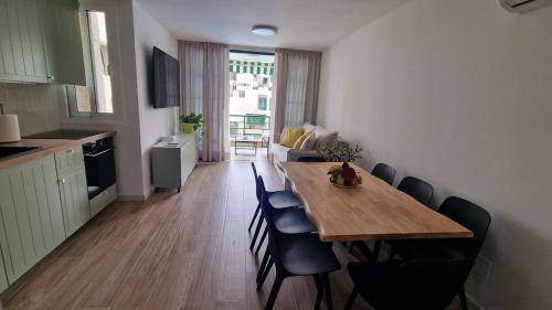 Pretty new 3 bedrooms flat in Las Americas