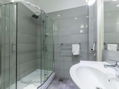 Standard One Bedroom Apartment with Sea View