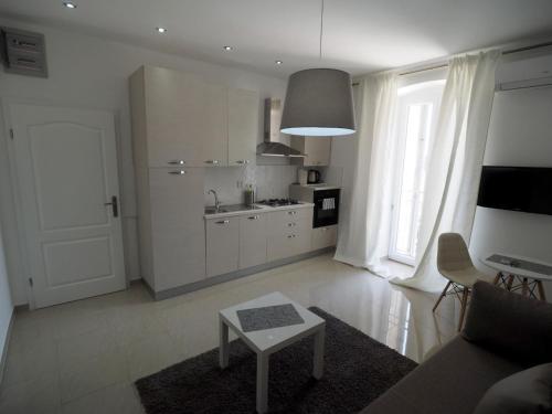 One Bedroom Apartment with Sea View