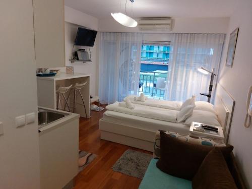 Villa Ni i Makarska - Studio Apartment With Balcony Studio S