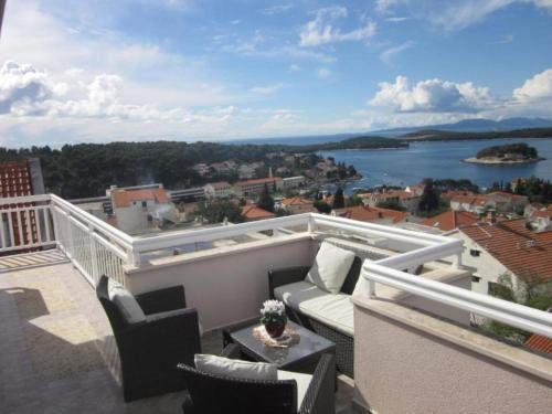 Azure Hvar Residence - One bedroom apartment Delux with sea view 4