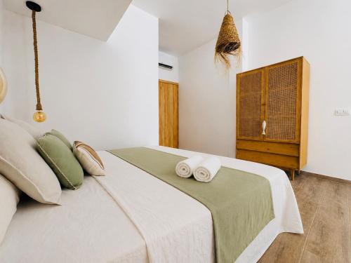 Coqueto Apartamento Mediterraneo steps from the Sea