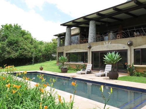 Gallery image of Tinkers Lakeside Lodge - Kruger in White River