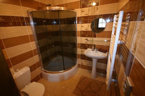 Kúpeľňa v ubytovaní Zbojnícka drevenica