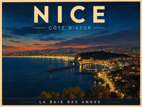 Authentic Nice Port Apartment - Walk Everywhere