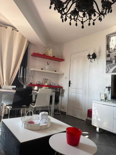 CHAMBRE dans appartement moderne guest house