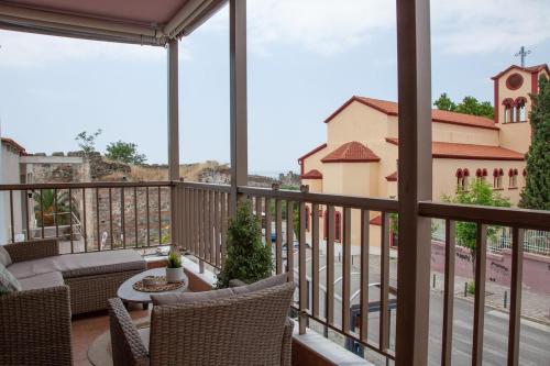Portara Apt two room penthouse flat with view