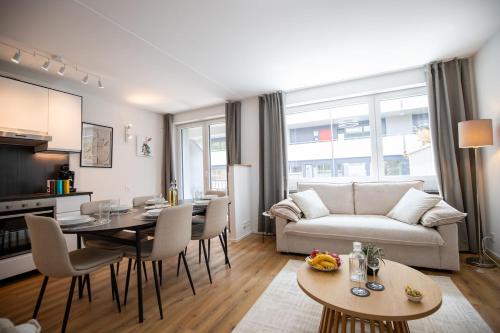 Bright Newly Renovated Apartment with Balcony - Special WHITE RABBIT 11 Apartment, Basel, up to 6 guests