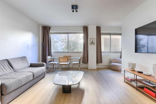 Appartement de charme proche de la Tour Eiffel 1BR