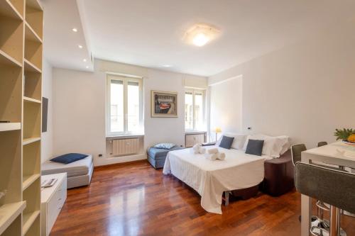 Urban Five Milano - Bright 6th floor aprt -10 min to Duomo