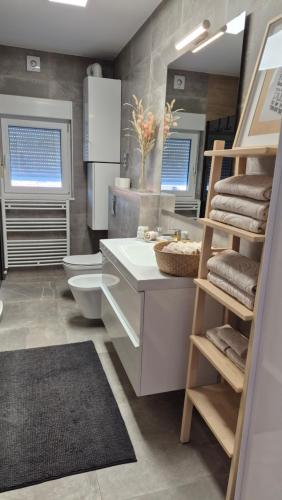 Eximius Apartment